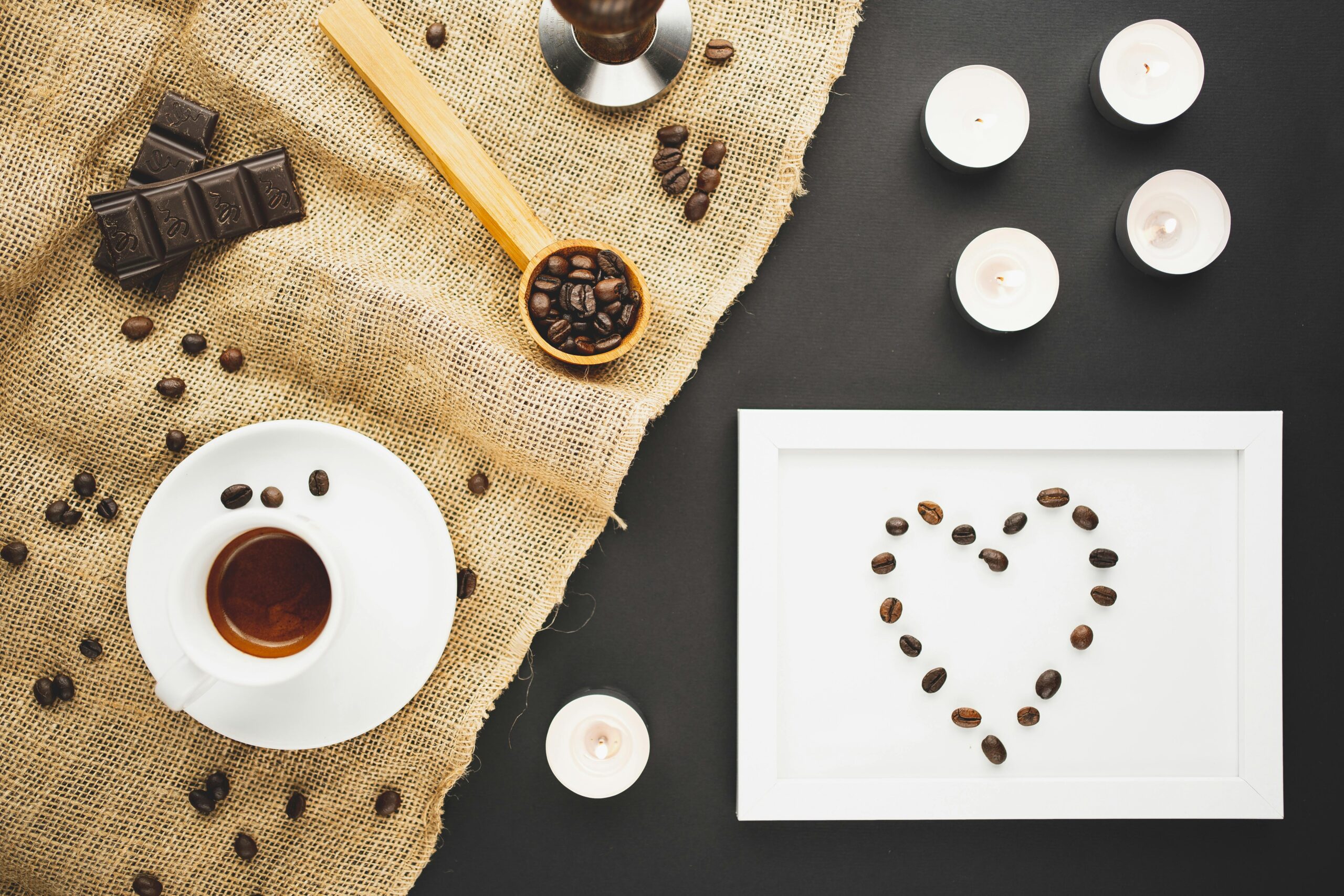 Best Coffee Scented Candles for a Cozy Home in 2025