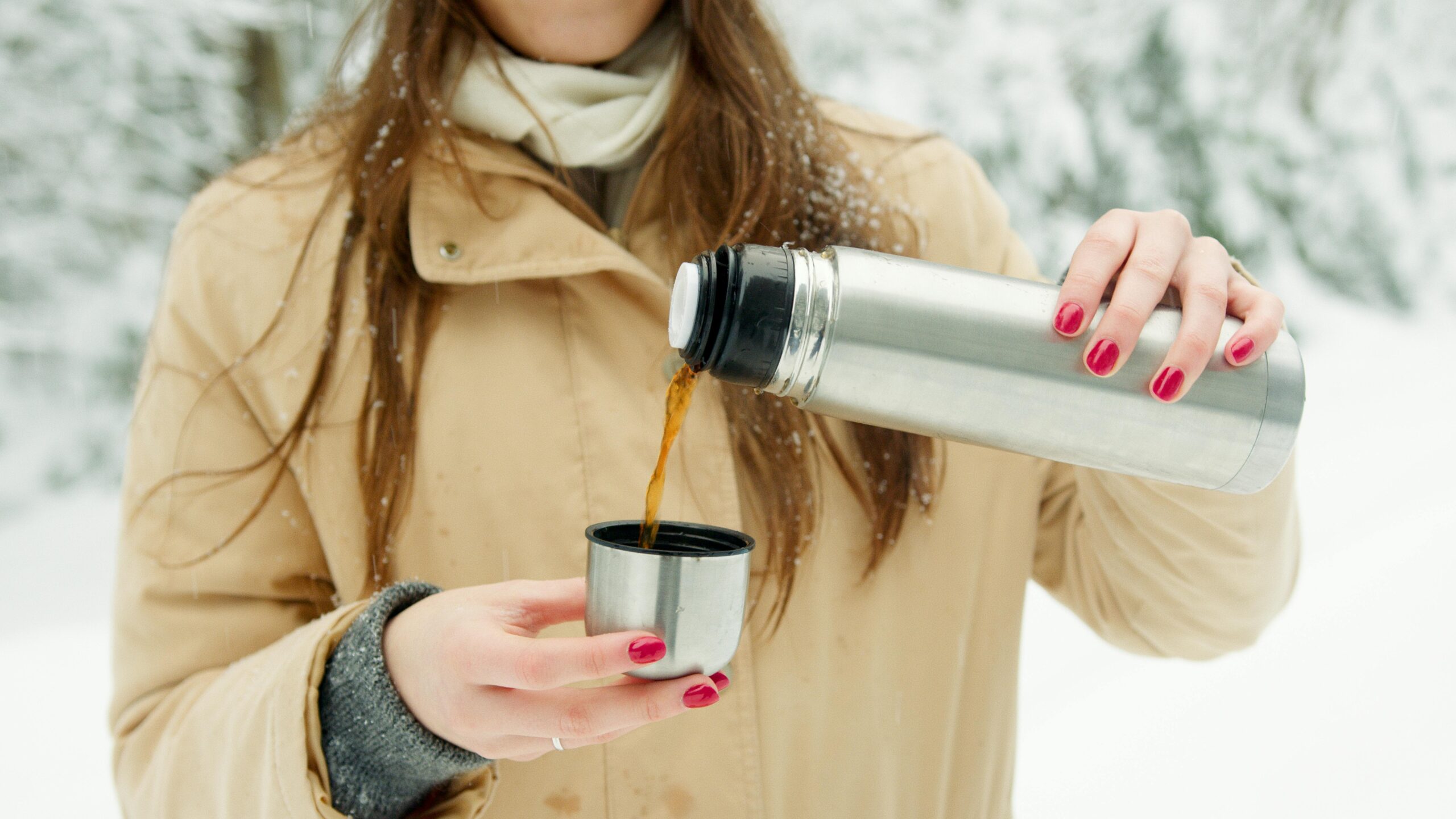 Best Coffee Tumblers for Hot & Cold Drinks in 2025